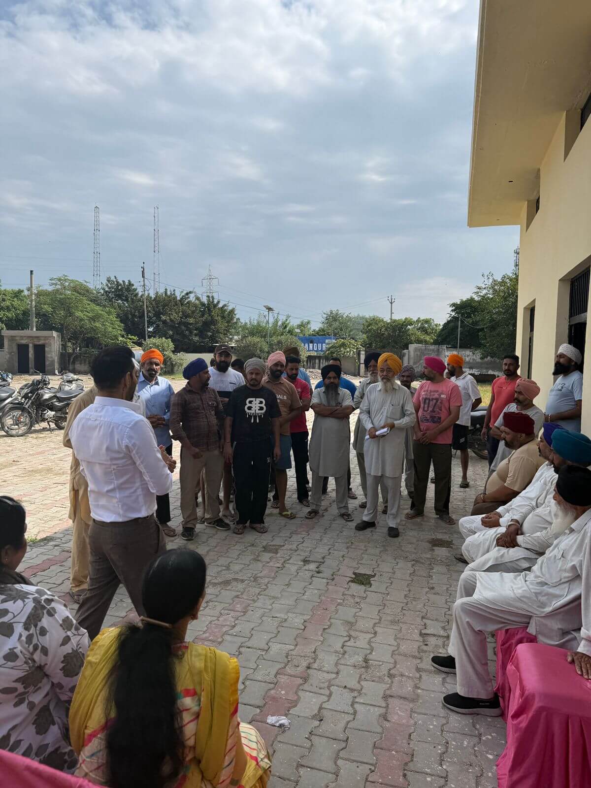 WhatsApp Image 2025-10-06 at 1.06.19 PM (3)